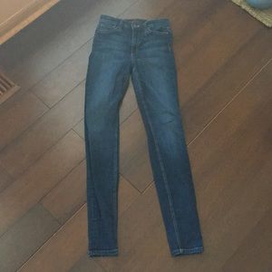 Dark-wash skinny jeans